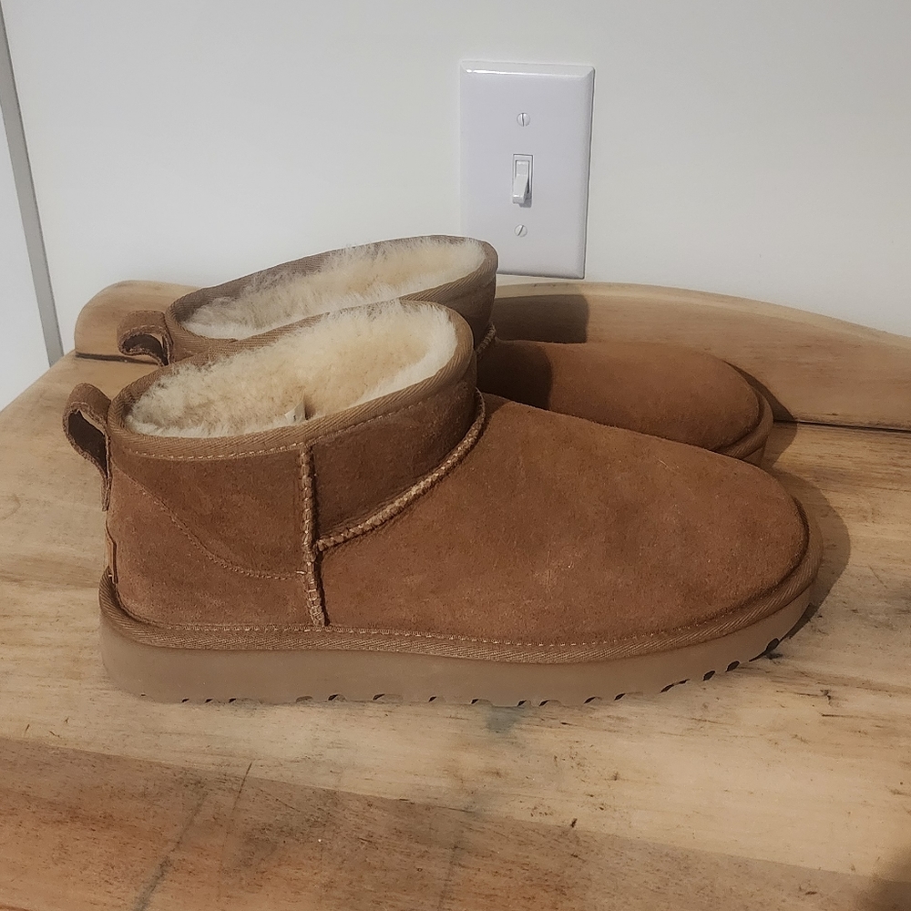 Ugg ultra mini 10 chestnut boots booties short